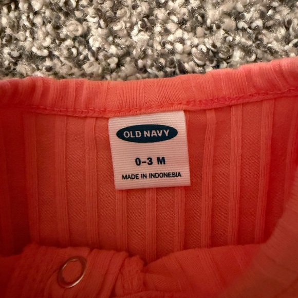 Old Navy Baby Girl Bright Coral Ribbed Bodysuit Size 3 Months - Picture 2 of 3